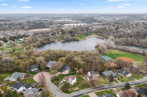 3239 Hillside Court, Saint Paul, MN 55121