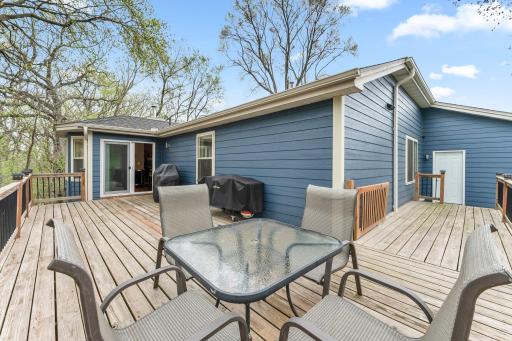3239 Hillside Court, Saint Paul, MN 55121