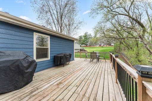 3239 Hillside Court, Saint Paul, MN 55121