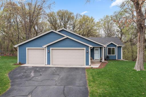 3239 Hillside Court, Saint Paul, MN 55121