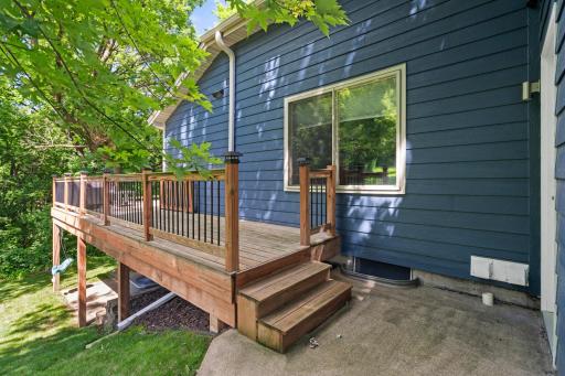 3239 Hillside Court, Saint Paul, MN 55121
