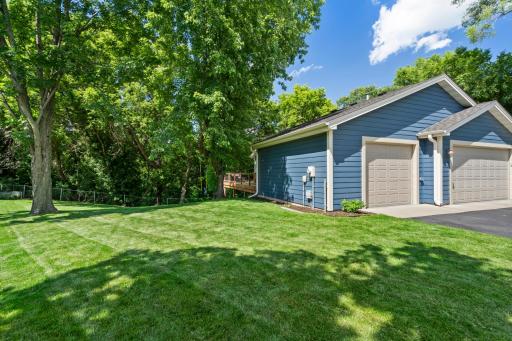 3239 Hillside Court, Saint Paul, MN 55121