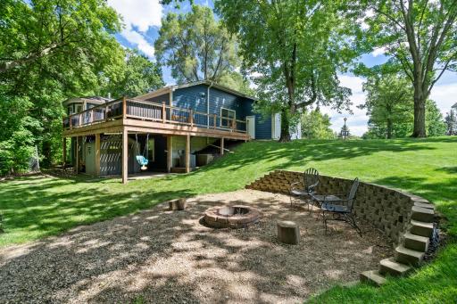 3239 Hillside Court, Saint Paul, MN 55121