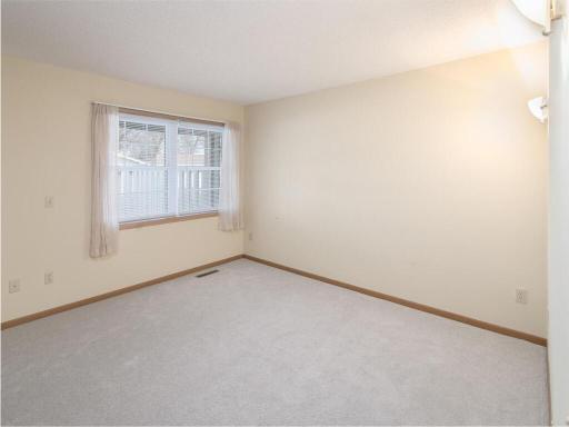 803 Headley Ct Northfield MN 55057 USA-011-011-Bedroom-MLS_Size.jpg