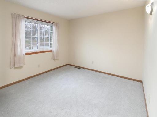 803 Headley Ct Northfield MN 55057 USA-014-009-Bedroom-MLS_Size.jpg