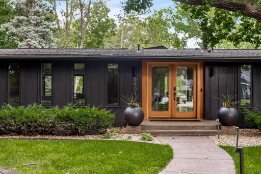 6801 Utica Terrace, Chanhassen, MN 55317
