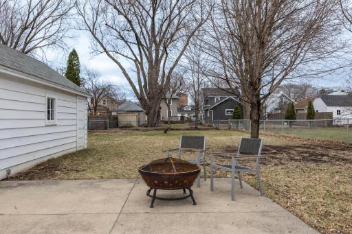 218 8 1/2 Avenue NW, Rochester, MN 55901