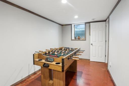 559 Lexington Parkway S, Saint Paul, MN 55116