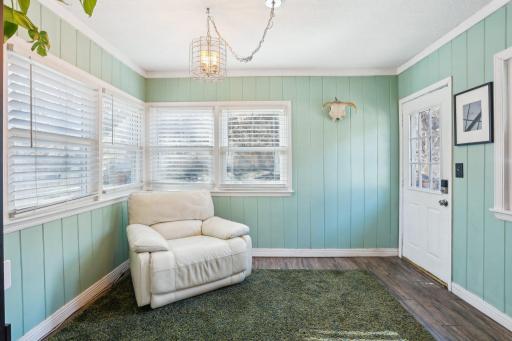 559 Lexington Parkway S, Saint Paul, MN 55116