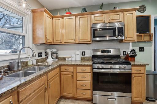 559 Lexington Parkway S, Saint Paul, MN 55116