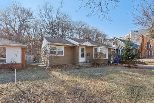 559 Lexington Parkway S, Saint Paul, MN 55116