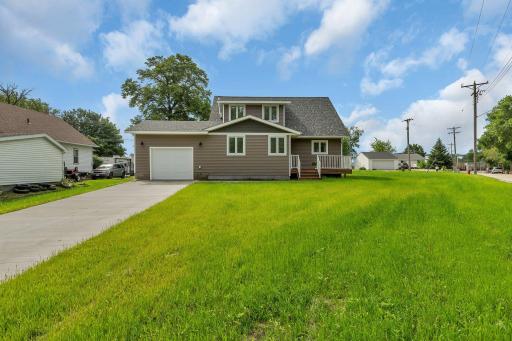 218 1st Avenue NW, Clara City, MN 56222
