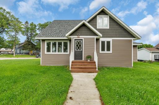 218 1st Avenue NW, Clara City, MN 56222