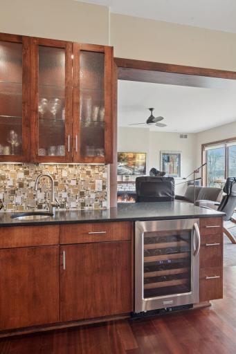 11075 Oak Shore Trail, Delano, MN 55328