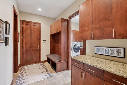 11075 Oak Shore Trail, Delano, MN 55328