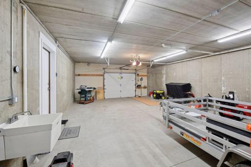 11075 Oak Shore Trail, Delano, MN 55328