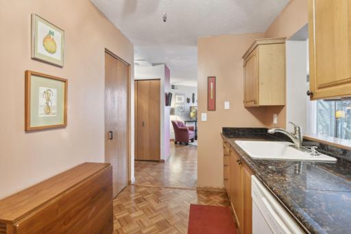 1425 W 28th Street, 321, Minneapolis, MN 55408