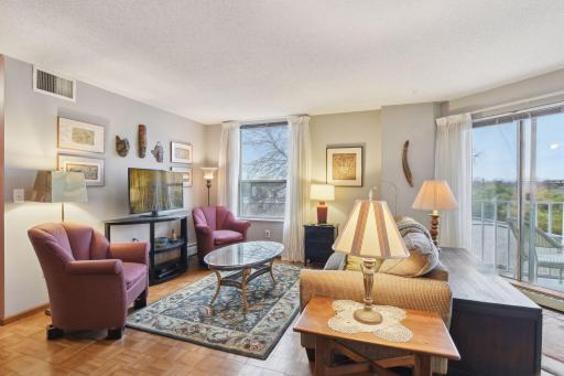 1425 W 28th Street, 321, Minneapolis, MN 55408