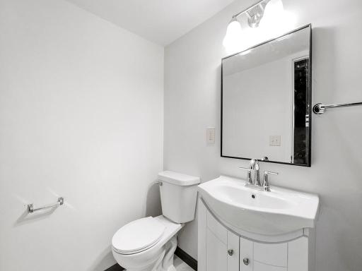 442 Gentry Avenue N, Saint Paul, MN 55128