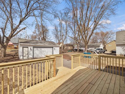 442 Gentry Avenue N, Saint Paul, MN 55128