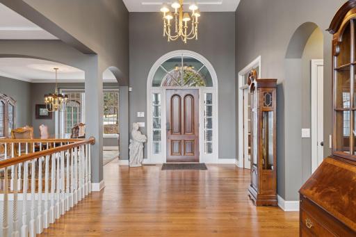 62 W Pleasant Lake Road, North Oaks, MN 55127