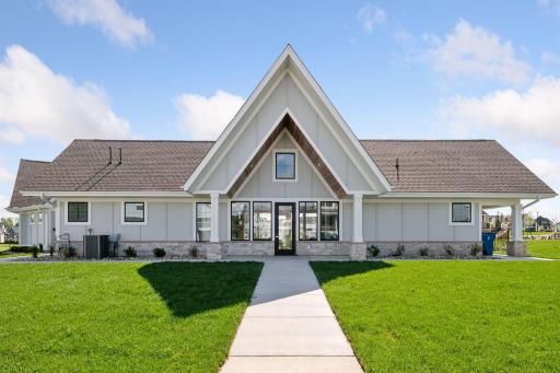 16680 47th Avenue N, Plymouth, MN 55446