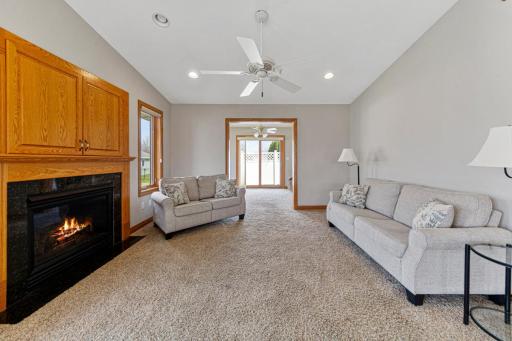 732 Escalade Lane SE, Owatonna, MN 55060