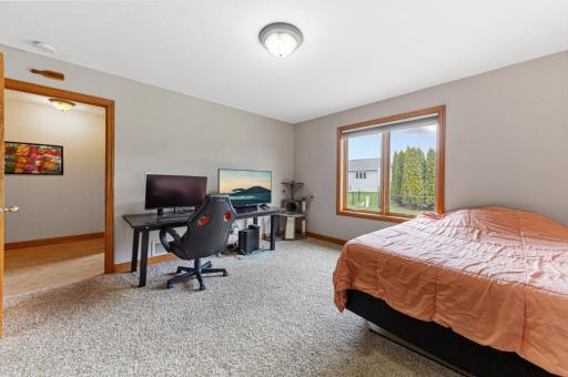 732 Escalade Lane SE, Owatonna, MN 55060