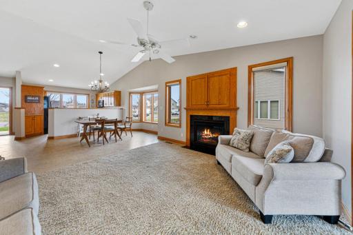 732 Escalade Lane SE, Owatonna, MN 55060