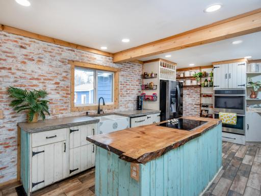 11631 Douglas Drive N, Champlin, MN 55316