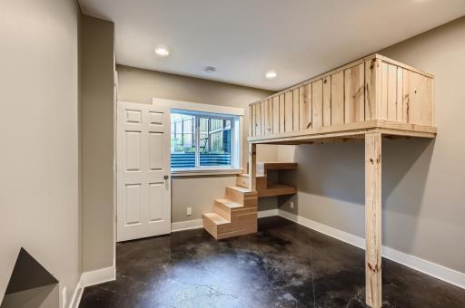 Lower Level 3rd Bedroom with built-in bunk