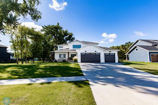 8852 Lost River Road, Horace, ND 58047
