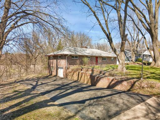 9234 W 22nd Street, Minneapolis, MN 55426