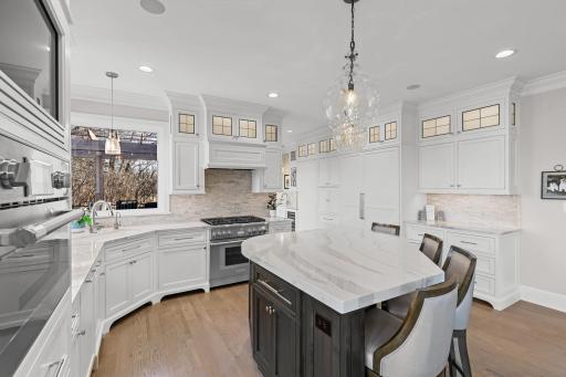 10072 Gristmill Ridge, Eden Prairie, MN 55347