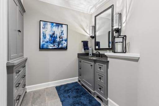 10072 Gristmill Ridge, Eden Prairie, MN 55347