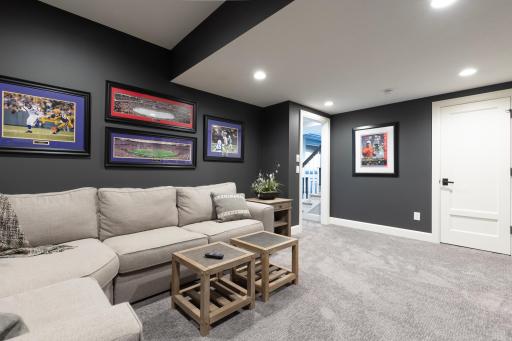 10072 Gristmill Ridge, Eden Prairie, MN 55347