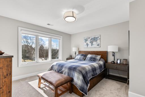 10072 Gristmill Ridge, Eden Prairie, MN 55347