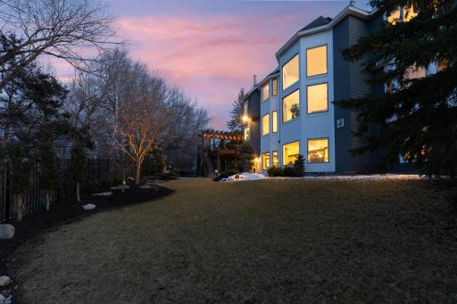 10072 Gristmill Ridge, Eden Prairie, MN 55347