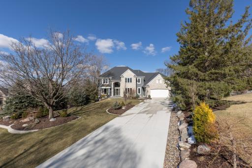 10072 Gristmill Ridge, Eden Prairie, MN 55347