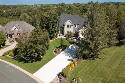 10072 Gristmill Ridge, Eden Prairie, MN 55347