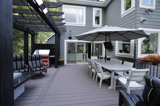 10072 Gristmill Ridge, Eden Prairie, MN 55347