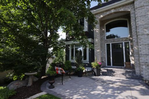 10072 Gristmill Ridge, Eden Prairie, MN 55347