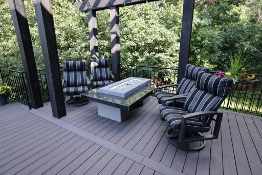 10072 Gristmill Ridge, Eden Prairie, MN 55347