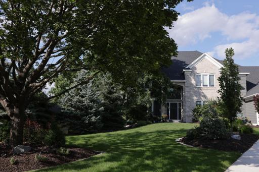 10072 Gristmill Ridge, Eden Prairie, MN 55347