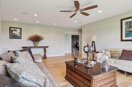 264 Saint Annes Parkway, Hudson, WI 54016