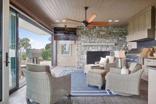 264 Saint Annes Parkway, Hudson, WI 54016