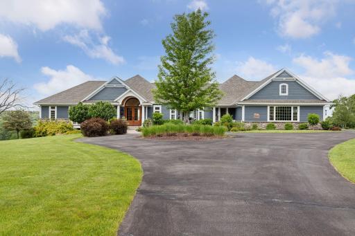264 Saint Annes Parkway, Hudson, WI 54016