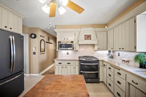 3908 263rd Street E, Faribault, MN 55021