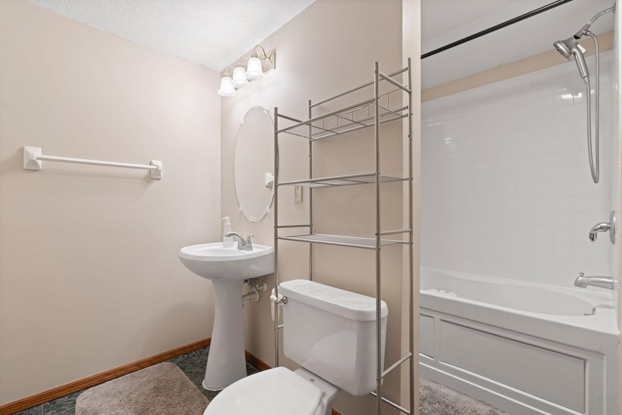65-web-or-mls-13805 57th Ave-65.jpg
