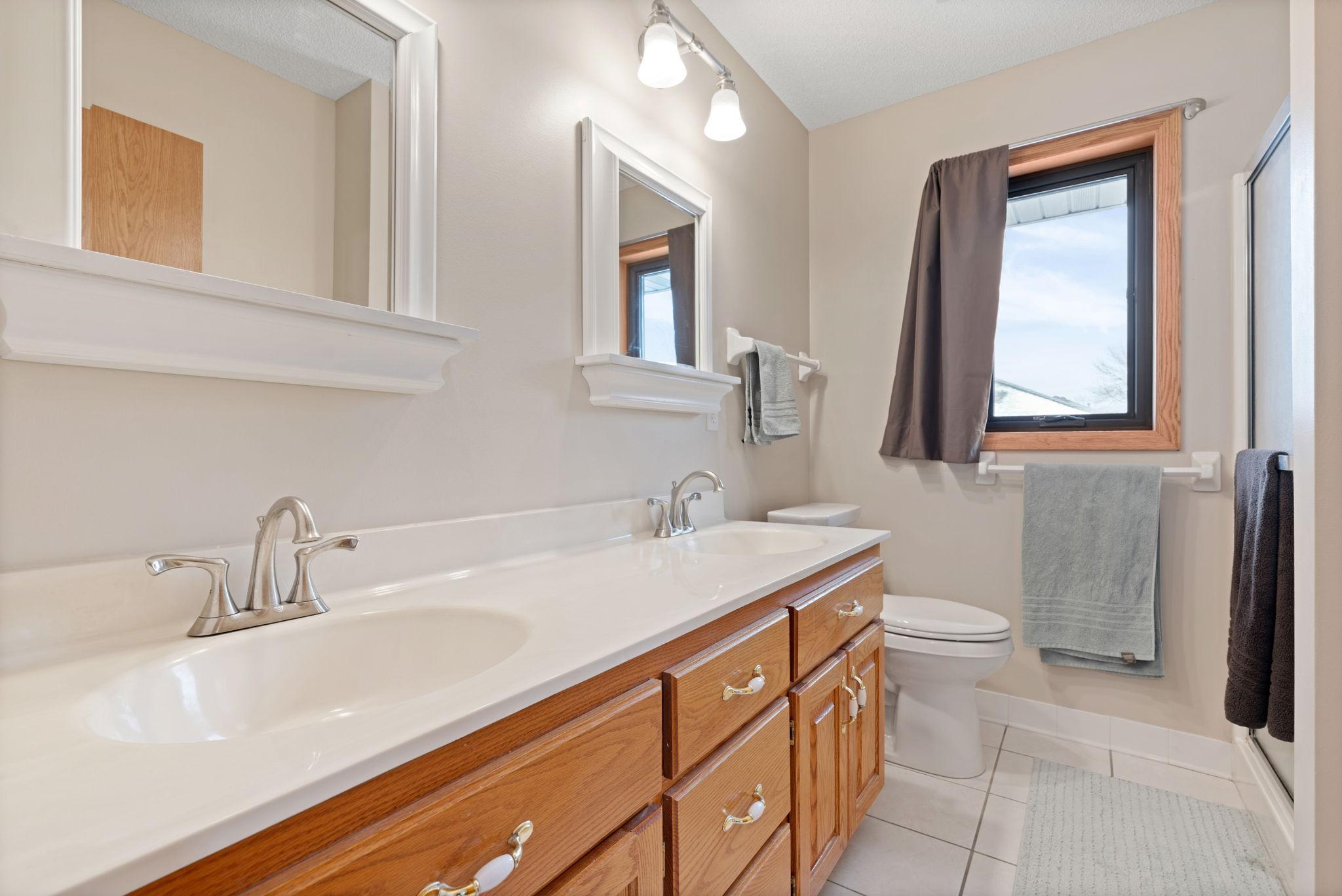 52-web-or-mls-13805 57th Ave-52.jpg